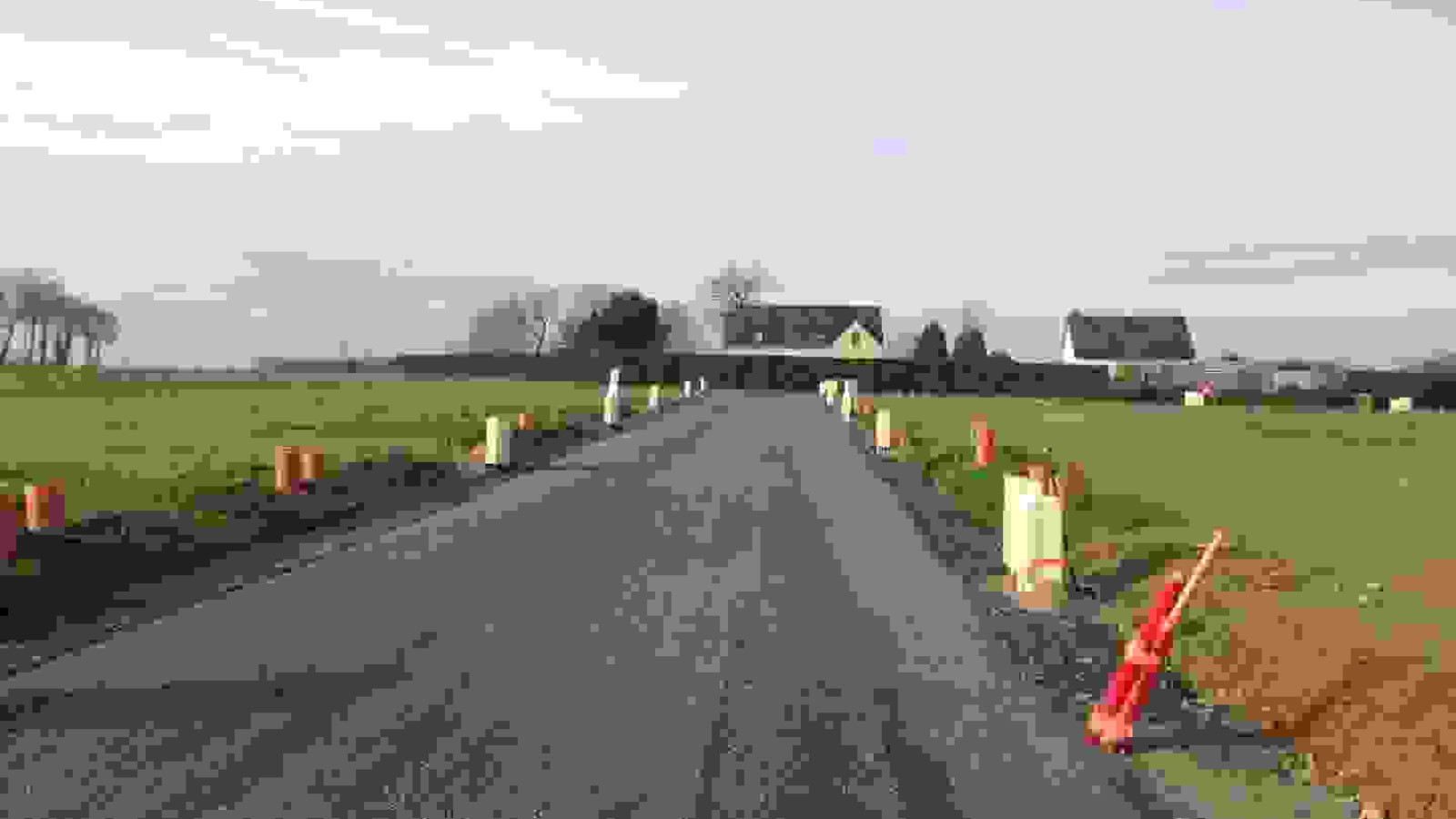 Terrain constructible de 719m2 à Bourg-l'Évêque
