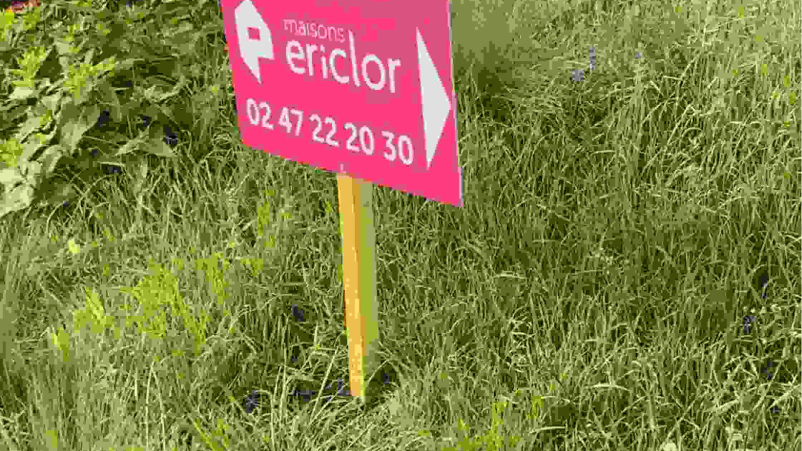 Terrain constructible de 505m2 à Seiches-sur-le-Loir