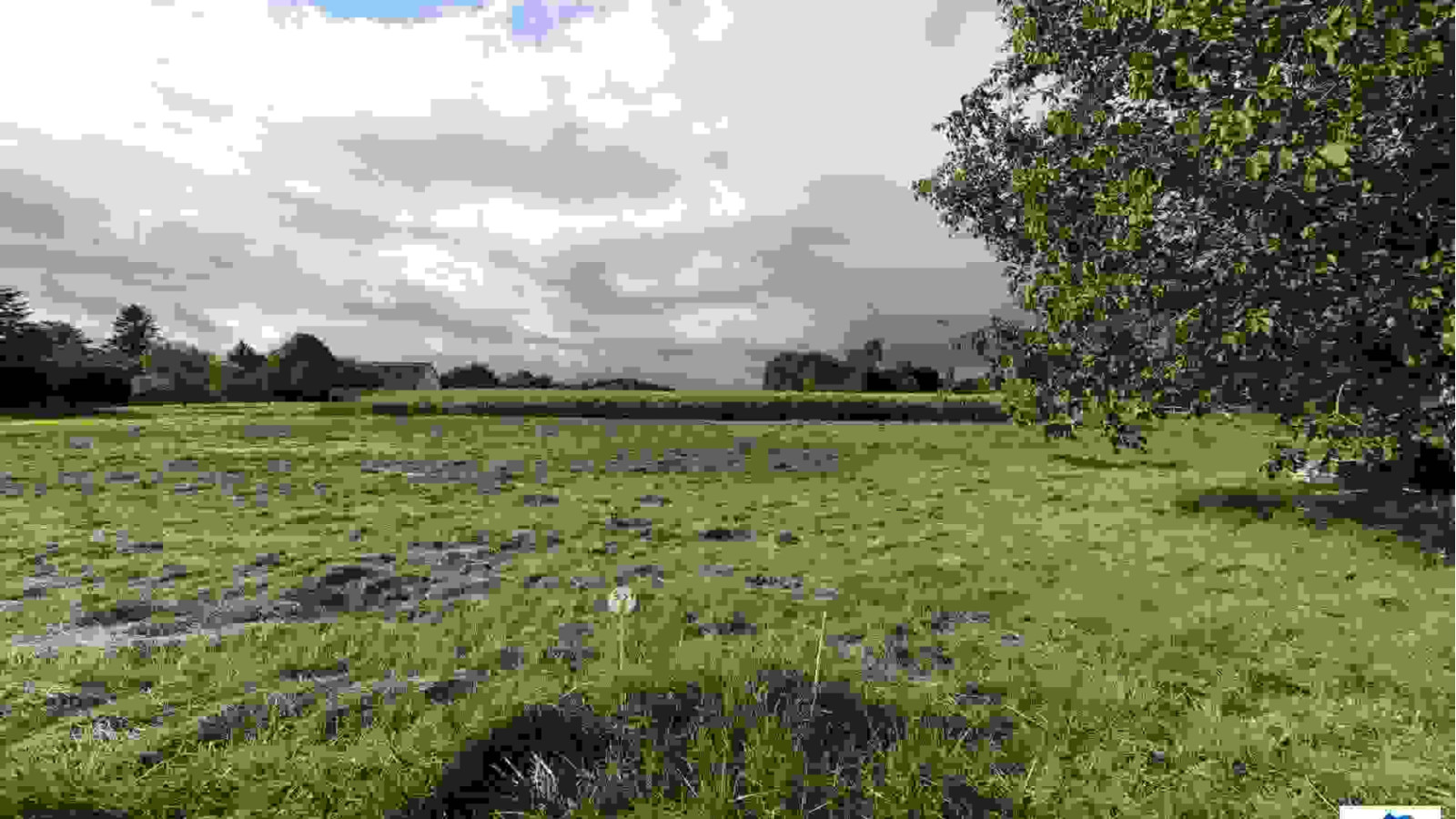 Terrain constructible de 1000m2 à Oussoy-en-Gâtinais