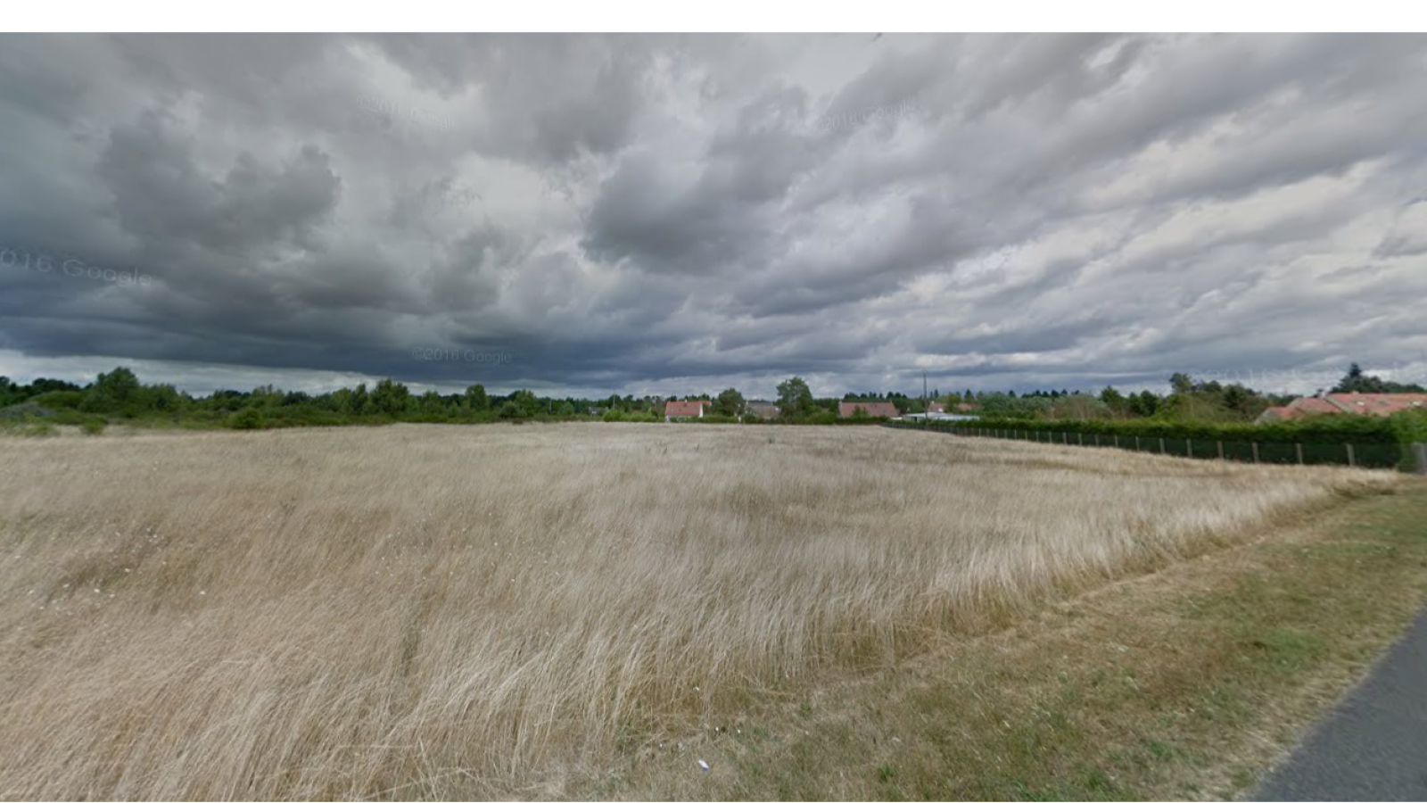 Terrain constructible de 550m2 à Bricy