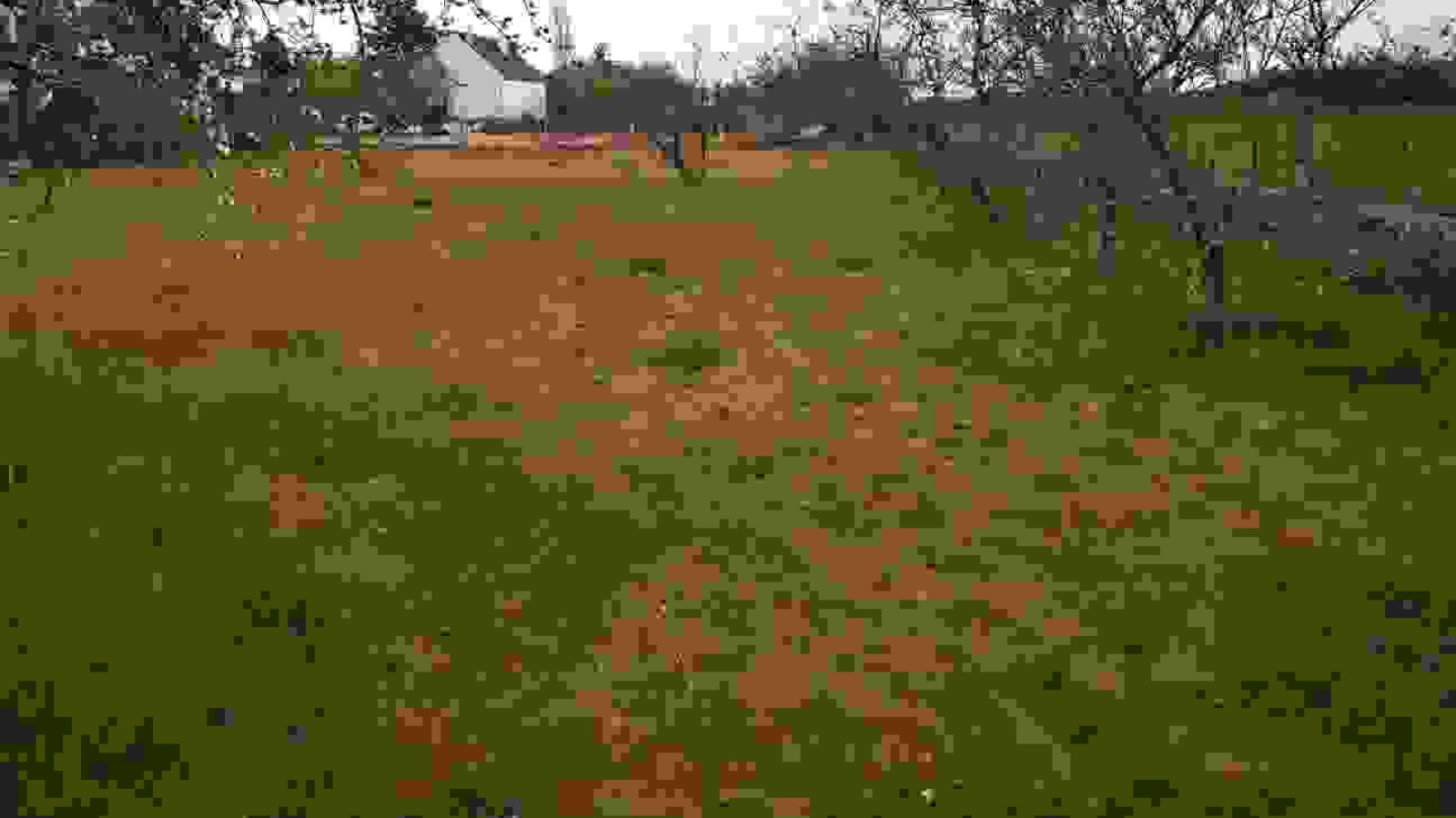 Terrain constructible de 1744m2 à Civray-sur-Esves