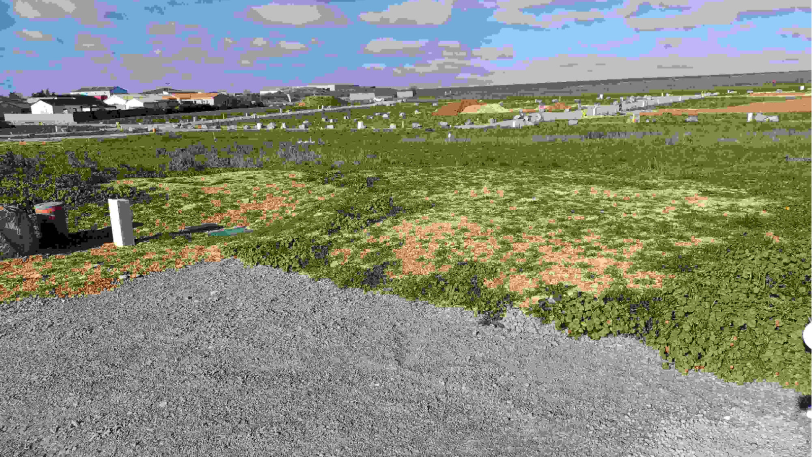 Terrain constructible de 488m2 à Château-Larcher