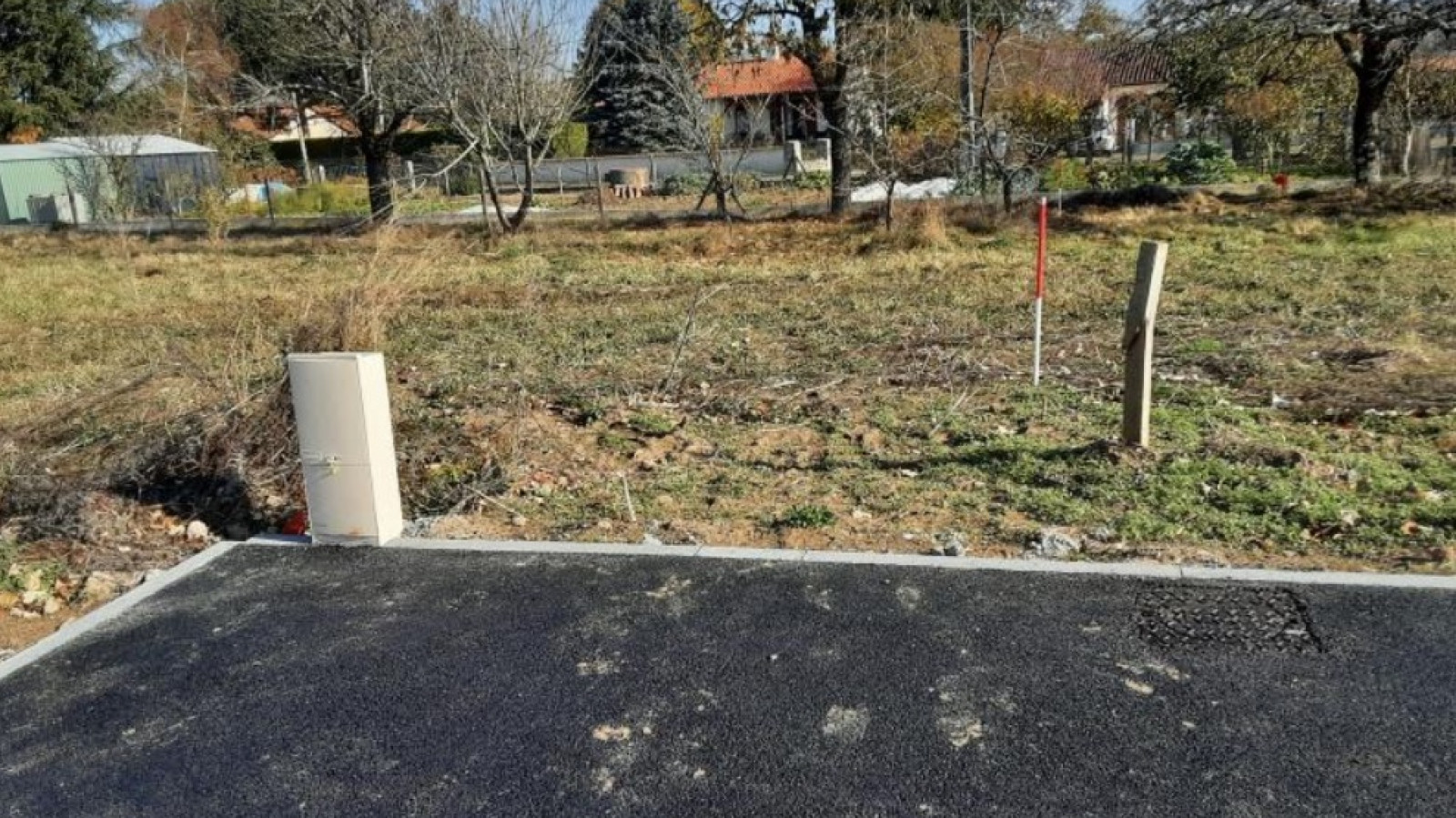 Terrain constructible de 991m2 à Colombiers